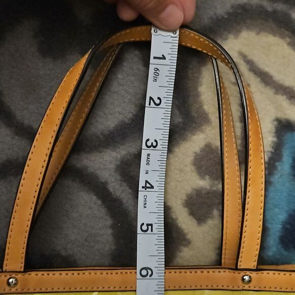 Coach Yellow Patent Leather Mini Tote Bag Embossed Signature Style No. M1220-F4 - Picture 12 of 14